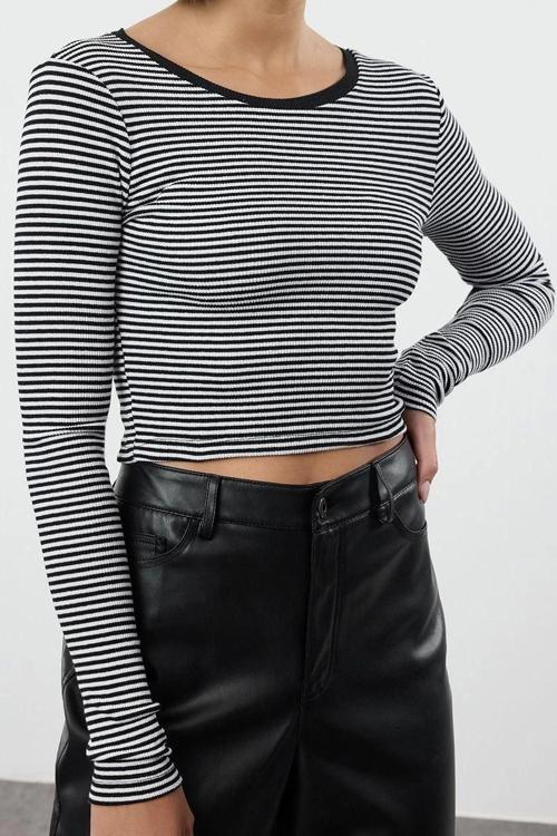 Moda Bisiklet Yaka Örme Slim Çizgili Desen Casual Günlük Crop Uzun Kol Bluz