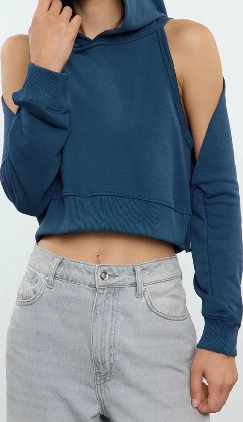 Tarz Slim Kapüşonlu Düşük Kol Regular Bolero Detaylı Normal Kalıp Crop Kısa Örme Sweatshirt