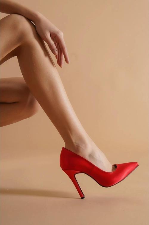 Kadın Sivri Burun Topuklu Ayakkabı İnce Topuk Rahat Şık Model Stiletto