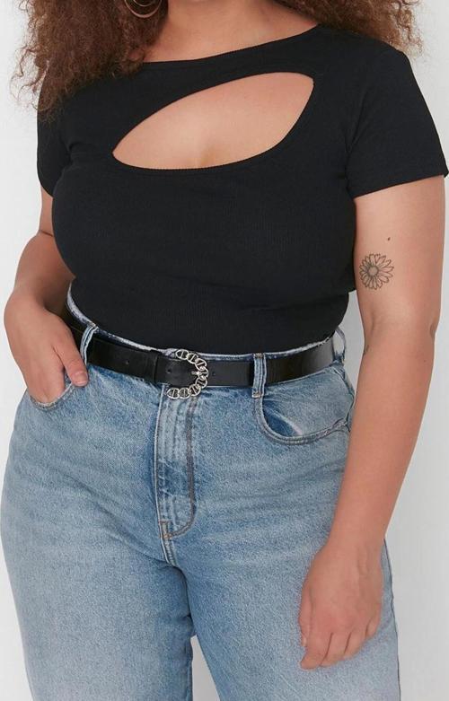Moda Büyük Beden Bisiklet Yaka Örme Fit Düz Desen Casual Günlük Crop Kısa Kol Bluz