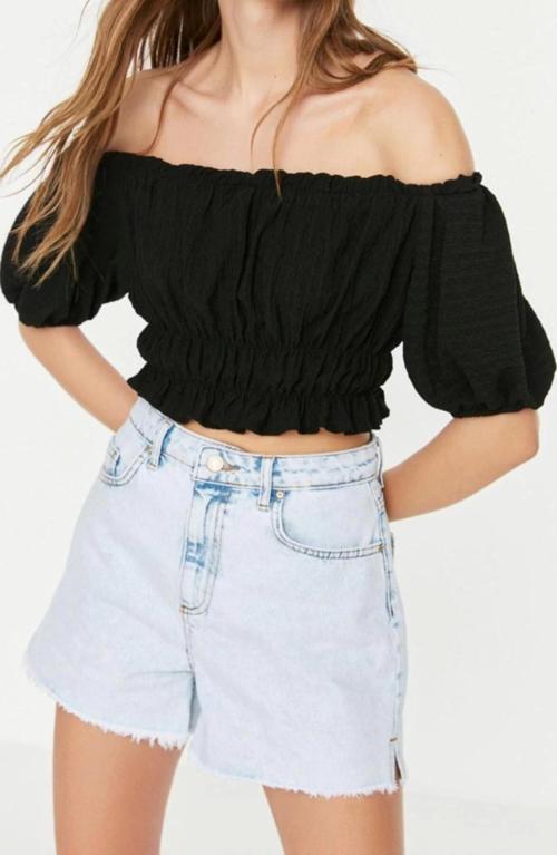 Moda Carmen Yaka Örme Regular Düz Desen Casual Günlük Crop Kısa Kol Bluz