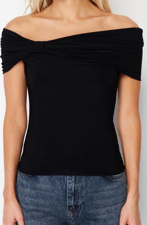 Moda Carmen Yaka Örme Slim Düz Desen Casual Günlük Regular Kısa Kol Bluz