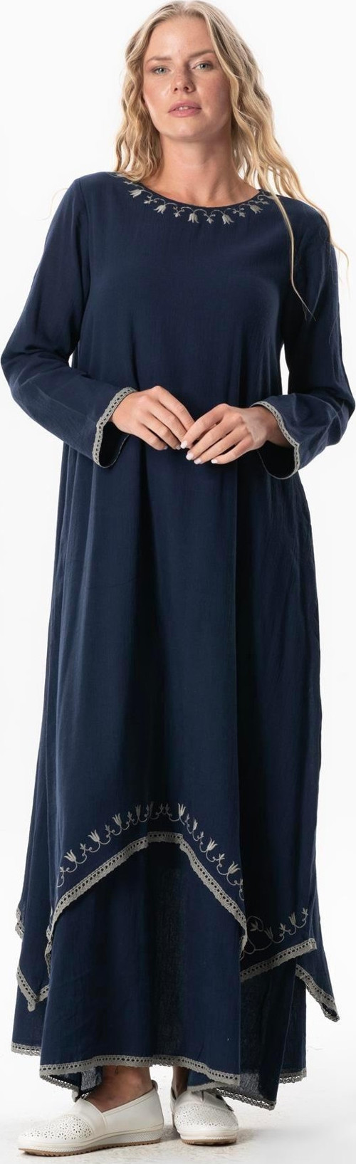 Uzun Kol Şile Bezi Lerzan Oval Yaka Nakışlı Yazlık Elbise Lacivert Lcvt