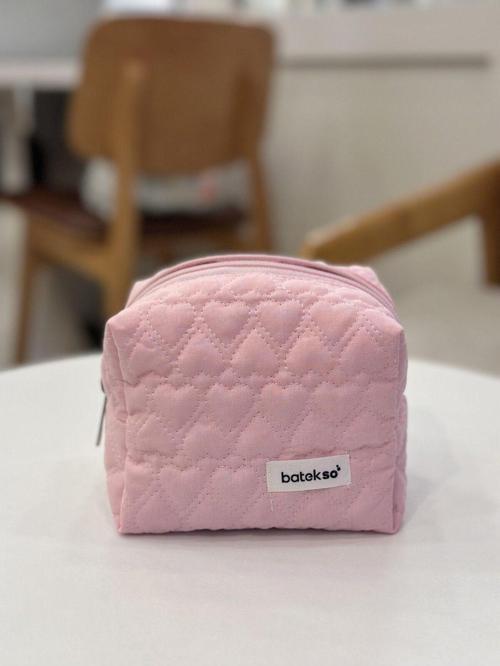 Koyu Pembe Kalp İşlemeli Makyaj Çantası - Küçük Boy