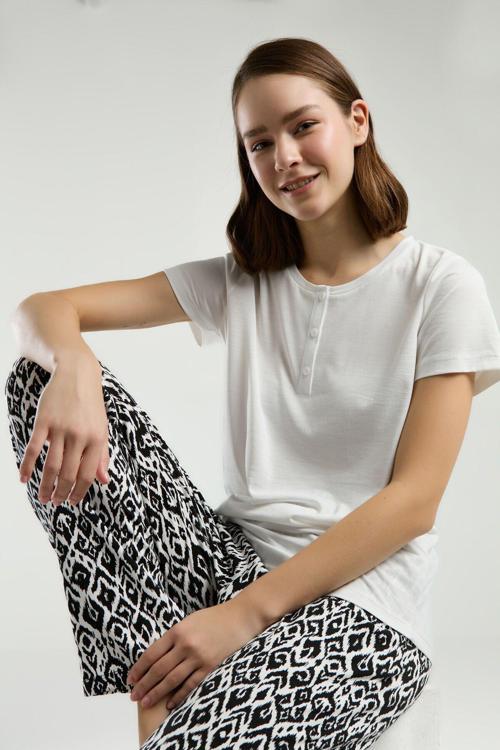 Kadın Beyaz Kısa Kol Pijama Takım
