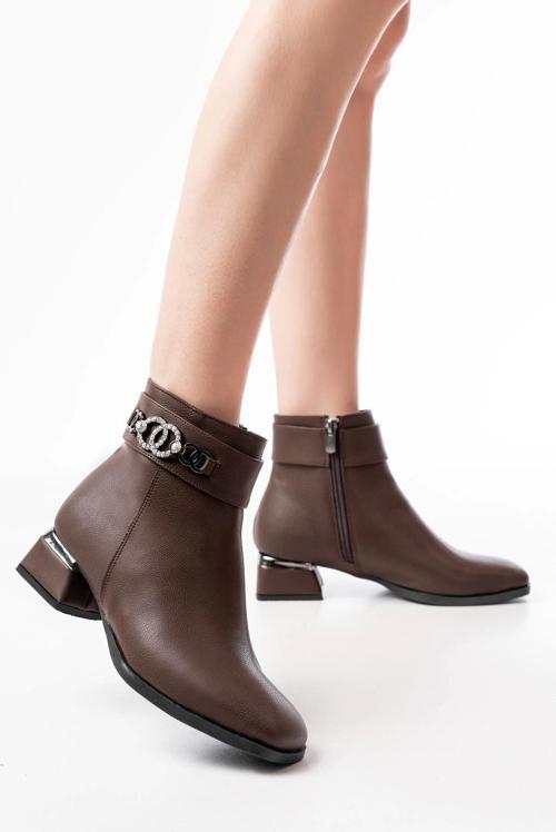 Rm-502 Kahverengi Toka Aksesuarlı Topuklu Fermuarlı Günlük Kadın Bot