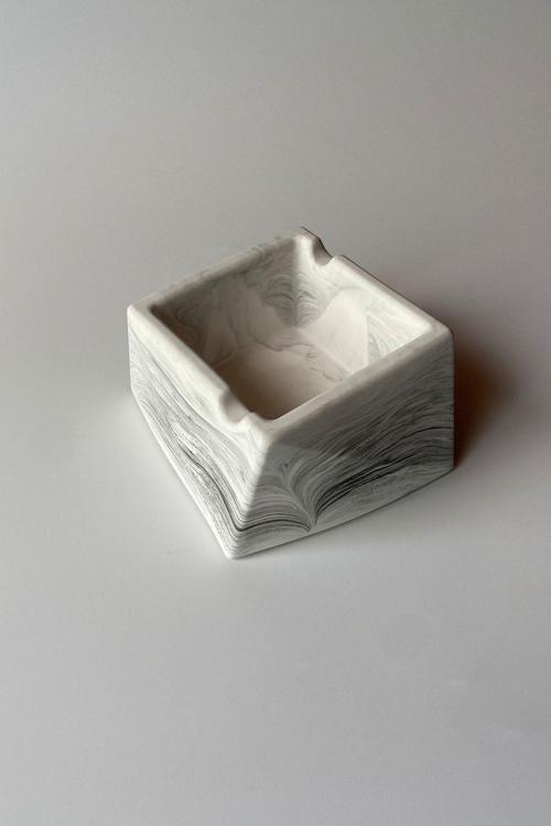 Asimetrik Kül Tablası Mermer Desen