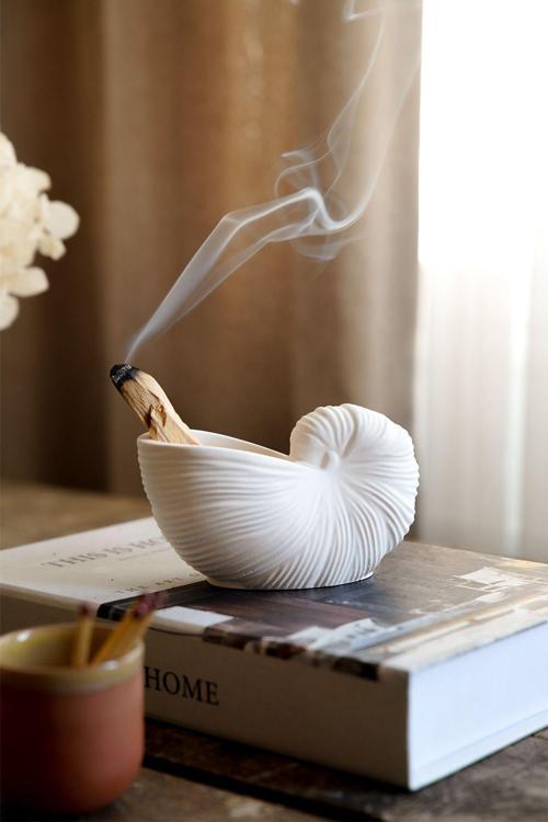 Deniz Kabuğu Palo Santo Tütsülük Beyaz