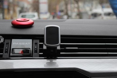 Volkswagen Passat 2015 2020 ile Uyumlu Model için Özel Telefon Tutucu VW3