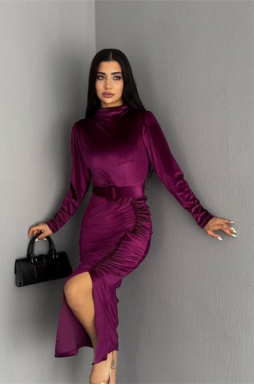 kadın kemerli yırtmaç detaylı uzun kadife elbise KKLF80