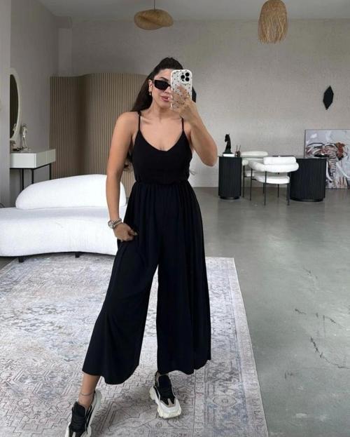 Kadın Ayarlı Çapraz İnce Askılı Bol Paça Rahat Kesim Tulum