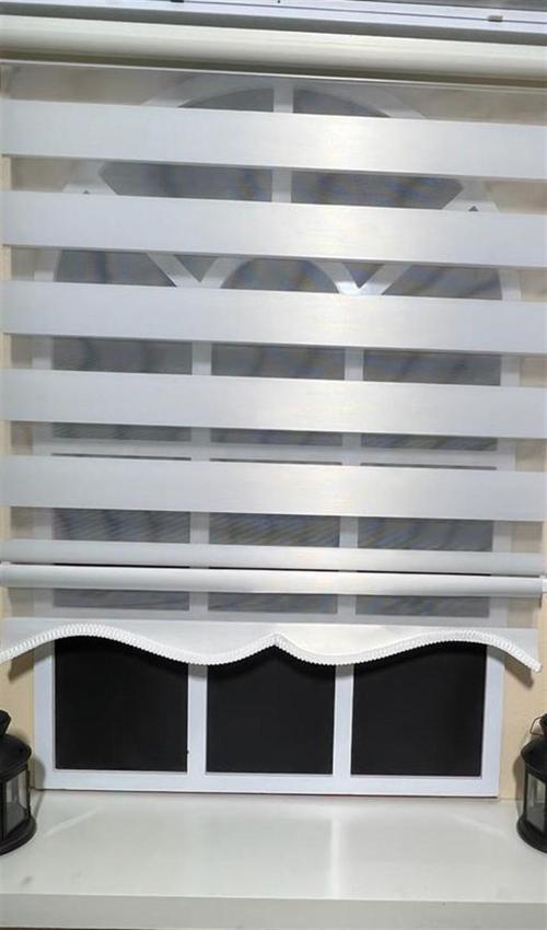 Zebra Stor Perde Beyaz Etek Dilimli STB-400-V01