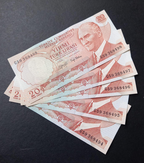 399636800dff3bdb02 ÇİL 6.Emisyon 3.Tertip 20TL Seri takipli ÇİL eski kağıt para