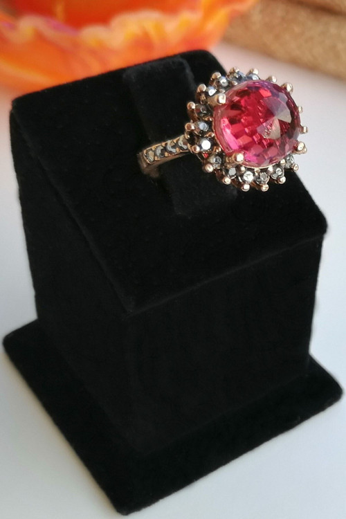 Pembe Taşlı Çiçek Yüzük
