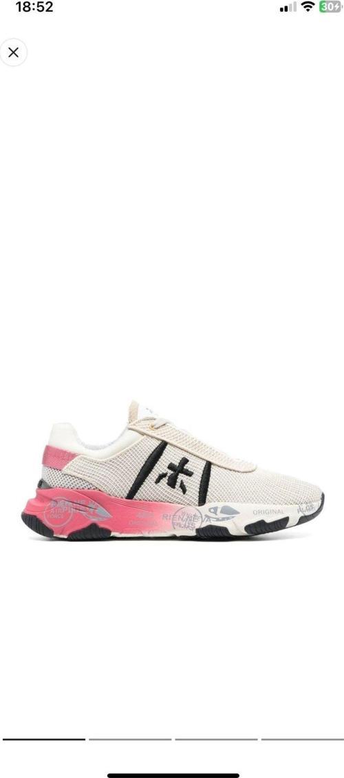 Sneaker