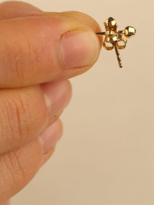14 Ayar 1.5Mm Top Altın Küpe