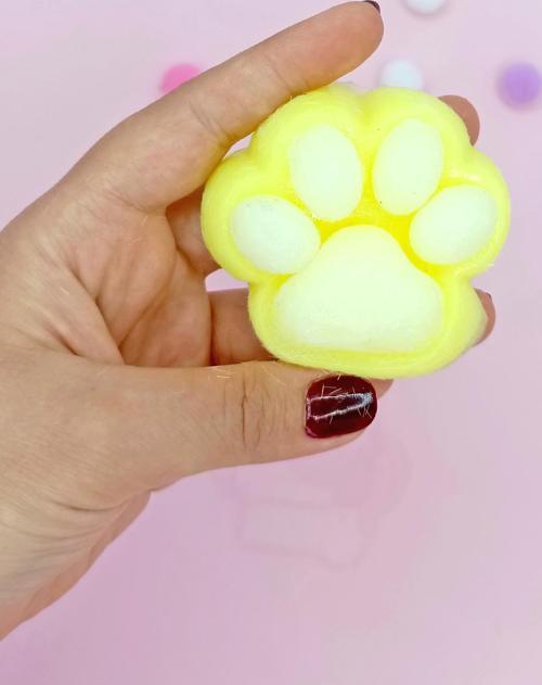 Sevimli Küçük Squishy Kedi Pati Sıkma 7 cm Tüylü Pati Sukuşi - Sarı