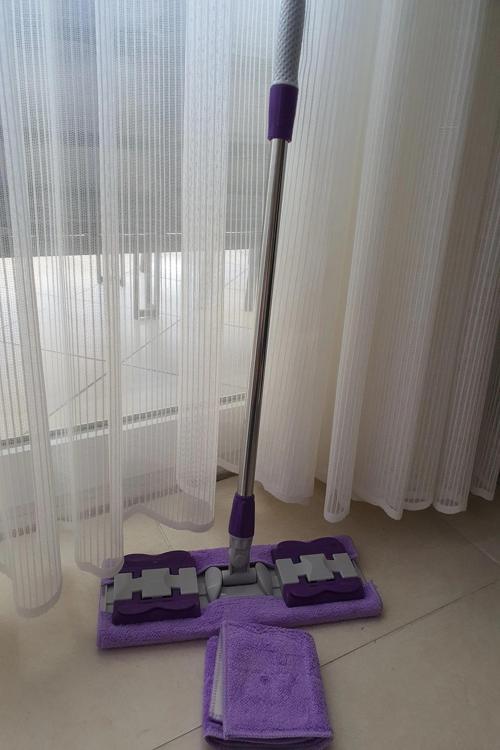 Büro Ev Ofis Yazlık Hijyeni için 4 Mandal Yedek Bezli Uzayan Cam Yer Tavan Silme Mop Seti