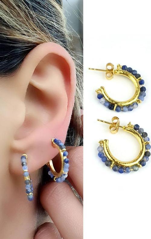 Sodalit  taşlı 925ayar gümüş  üzerine altın kaplama Yarım Halka Küpe 