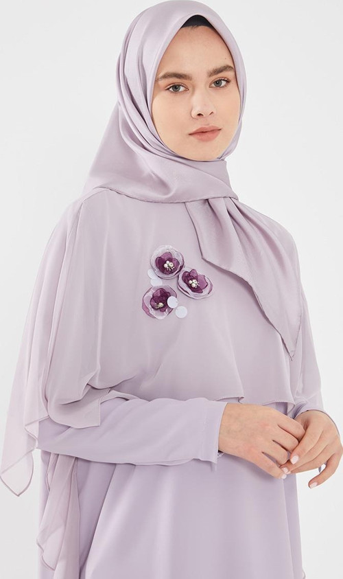 Lila Yakaşı İşlemeli Gömlek