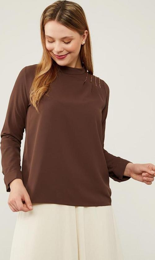 Acı Kahve Tek Omuz İşlemeli Şifon Bluz