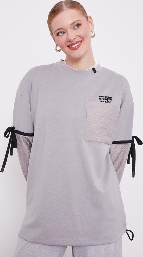 Gri Kapitone Detaylı Sweat