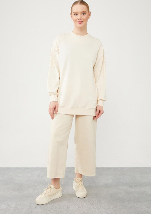 Krem İnci Detaylı Sweatshirt