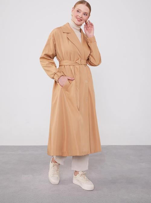 Camel Kolu Lastik Detay Trençkot