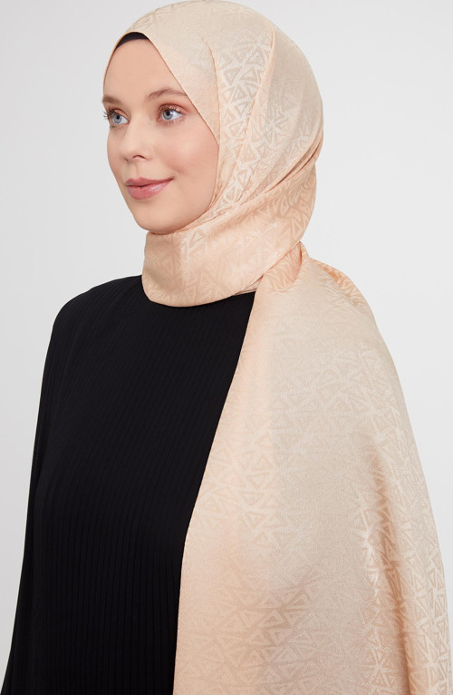 Yavruağzı Üçgen Desen Jakarlı Janjan Şal