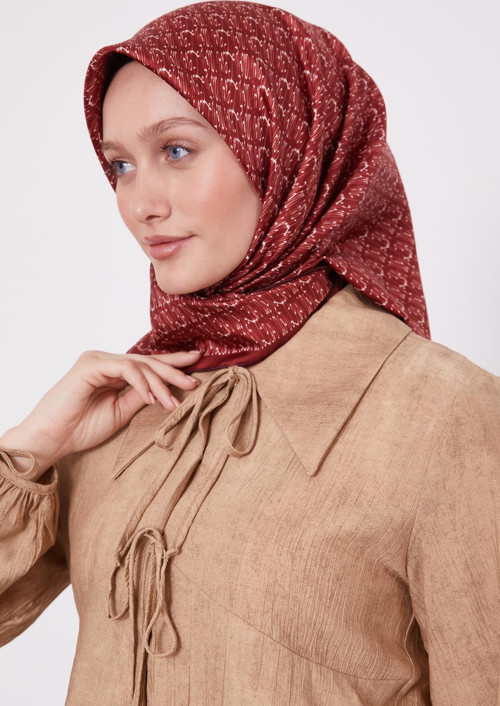Bordo El Yazısı Desen Twill İpek Eşarp
