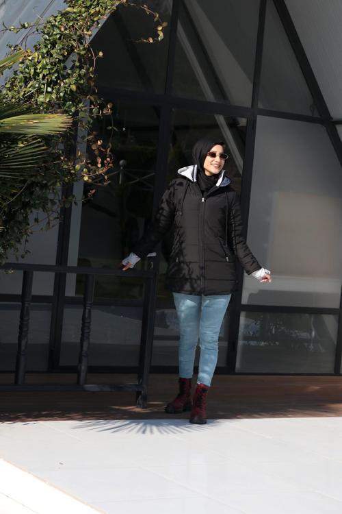 Kışlık Kapüşonlu Uzun Kadın Şişme Tesettür Mont
