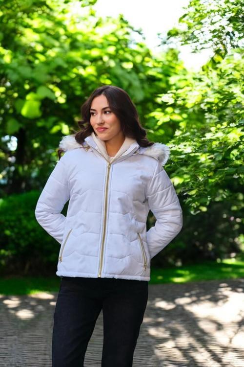 Kışlık Kürklü Kapüşonlu Şişme Kadın Mont