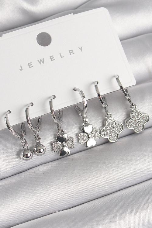 Pirinç Gümüş Renk Sallantı Zirkon Taşlı Yonca Model Topçuk Detay Kadın Küpe Seti - EBJ250301W31556
