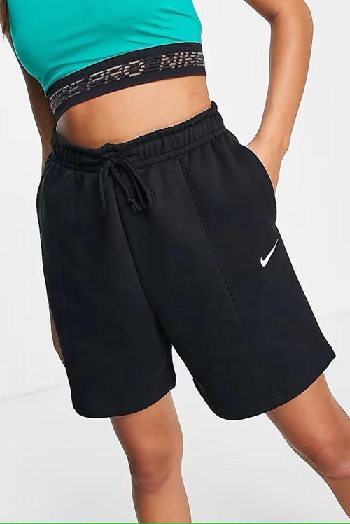 Sportswear Essentials Collection Fleece High Rise Loose Fit Short Kadın Yüksek Bel Bol Kesim Pamuklu Şort Siyah