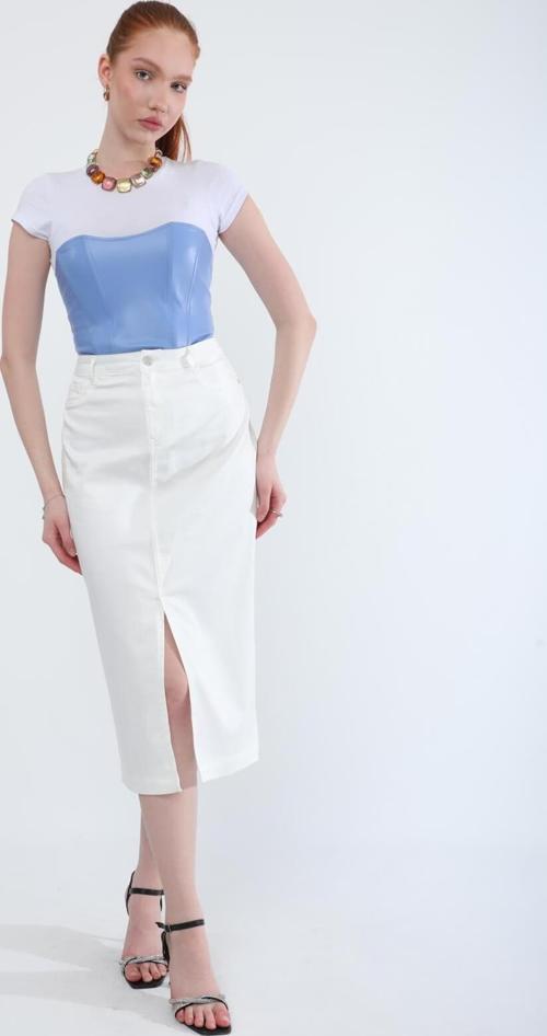 Önden Yırtmaçlı Likralı Midi Etek