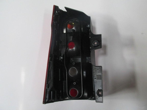 Vıto- W447- 15-20 Stop Lambası Sağ Kırmızı-Beyaz (Mars) Oem No: A4478200164 Uyumlu 2353-150