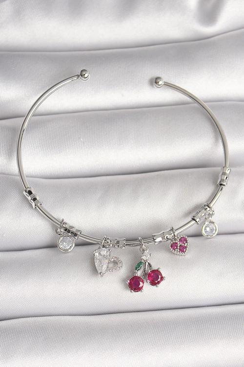 Pirinç Gümüş Renk Sallantı Kiraz Figür Kalp Detay Charm Kadın Bileklik - EBJ250501W32823