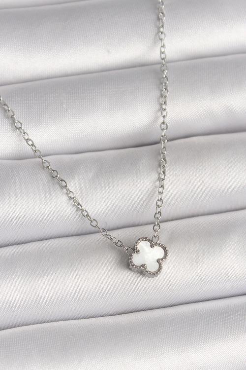 Gümüş Renk Beyaz Yonca Model Kadın Kolye - EBJ250501W33482