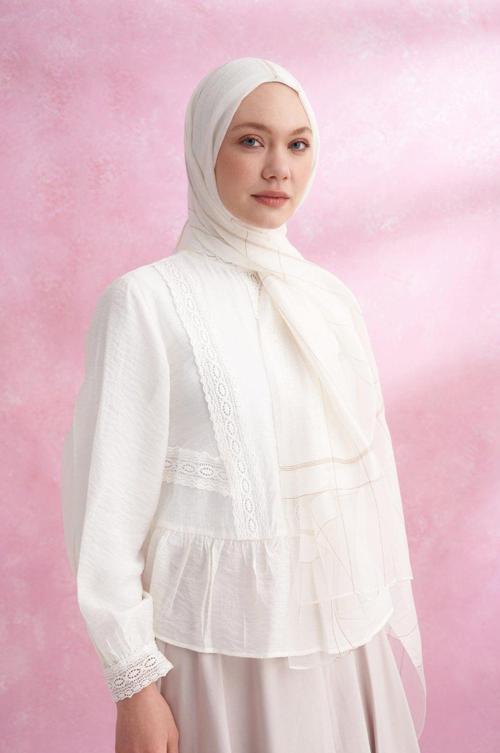 İpekli Violet Krem Rengi Şal