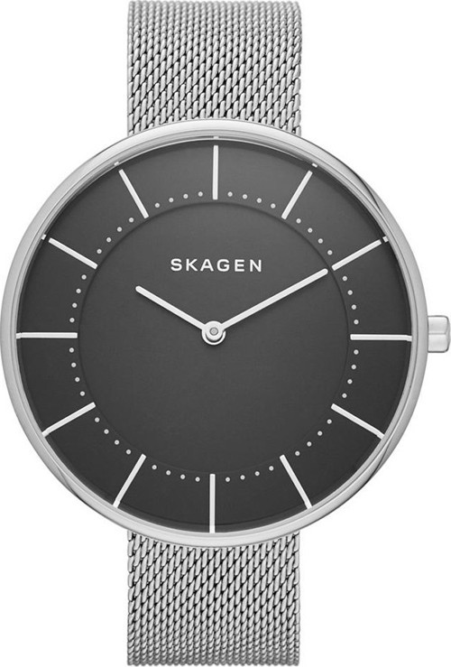 SKW2561