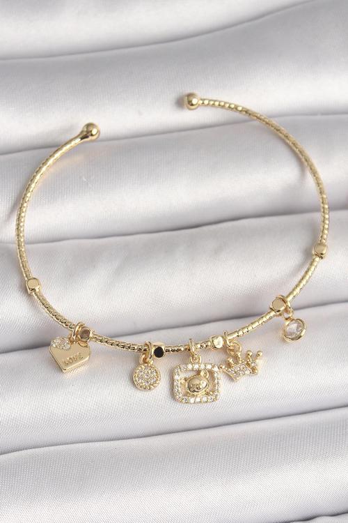Pirinç Gold Renk Sallantı Zirkon Taşlı Ayıcık Figür Taç Detay Charm Kadın Bileklik - TJ-BB6928