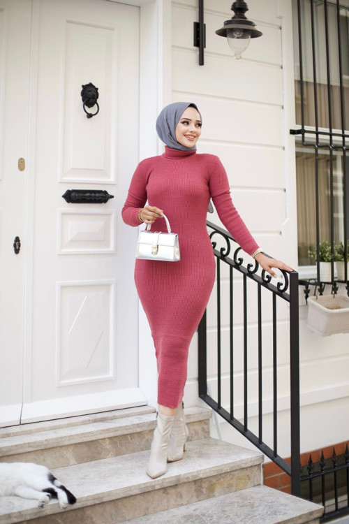 Kadın Tesettür Giyim Akrilik Balıkçı Yaka Esnek Ve Slim Triko Kalem Elbise Gül Kurusu Standart