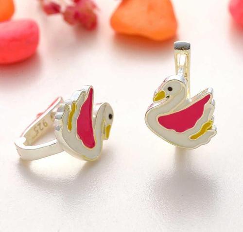 Gümüş Kuğu Çocuk Küpesi SL6115