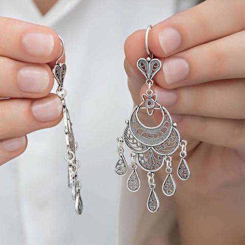 Gümüş Ayyıldız Telkari Sallantılı Kadın Küpe SL6246