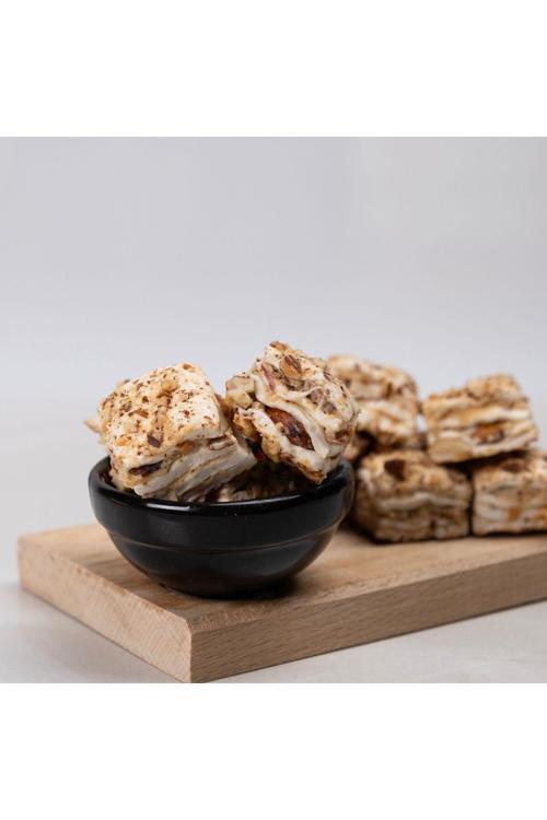 Badem Kaplı Bademli Fındık Kremalı Baklava Dilim Lokum - 500 Gr
