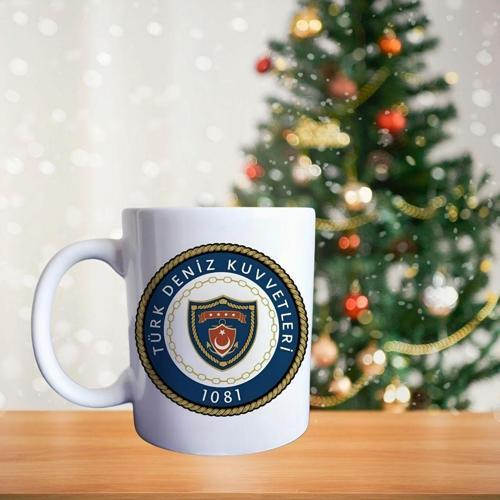 Türk Deniz Kuvvetleri arması ve Atatürk Porselen Kupa