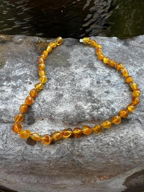 Kehribar Bebek Diş Kolyesi