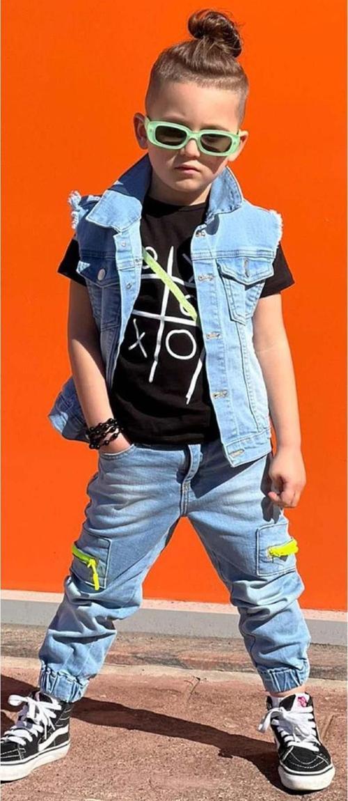 Erkek Çocuk Sırt Baskılı Sıfır Kol Jean Ceket Xox Detaylı T-shirt Jean Alt Üst Takım