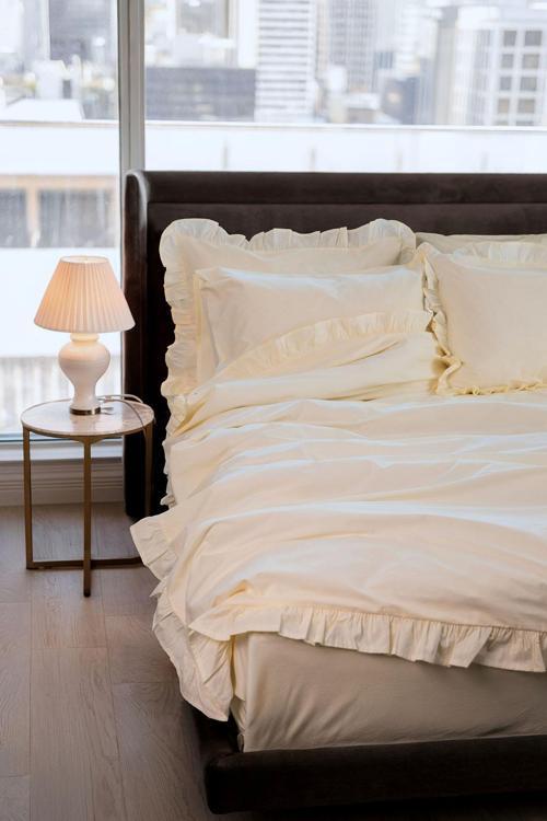 Naturis Premium %100 Pamuk Fırfırlı Çift Kişilik Nevresim Takımı - Krem