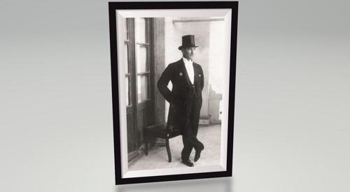 Smokin Ve Fötr Şapkalı Mustafa Kemal Atatürk Çerçeve Görünümlü Ahşap Tablo Retro Ahşap Poster